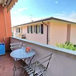 Franca Pool דירה