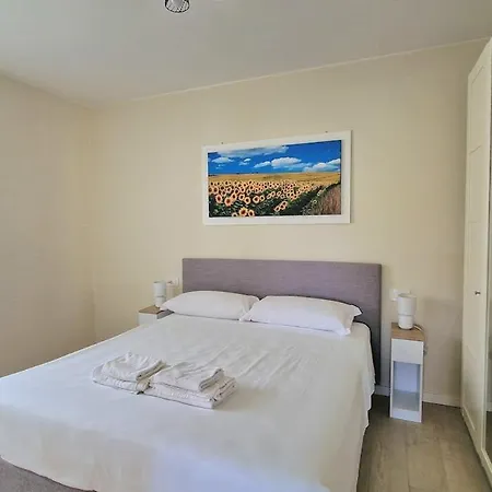 Franca Pool * Bardolino